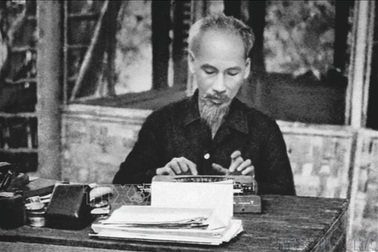 Hồ Chí Minh - Người sáng lập nền báo chí cách mạng Việt Nam