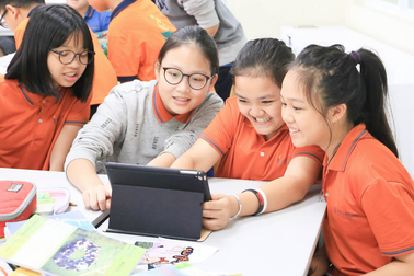 Giáo viên “thời đại số” cần giỏi tiếng Anh và công nghệ