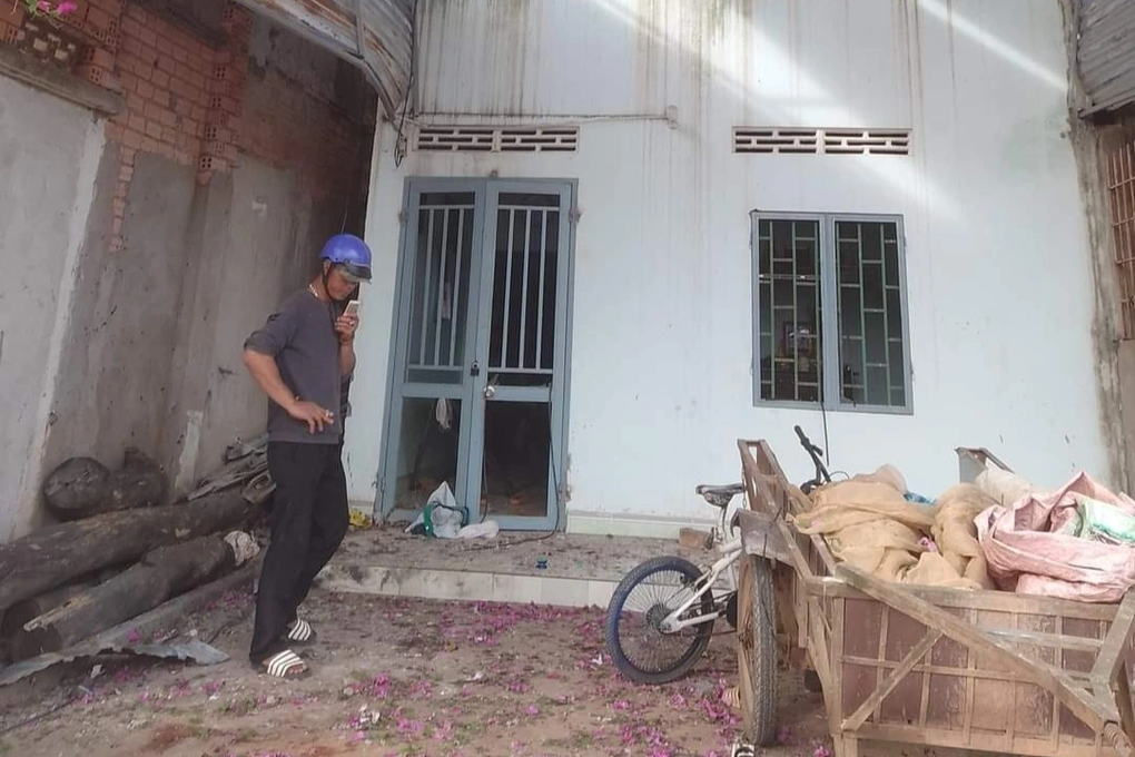 Nổ lớn tại nhà dân ở Đắk Lắk, 4 trẻ em thương vong - 1 Nổ lớn tại nhà dân ở Đắk Lắk, 4 trẻ em thương vong - 1