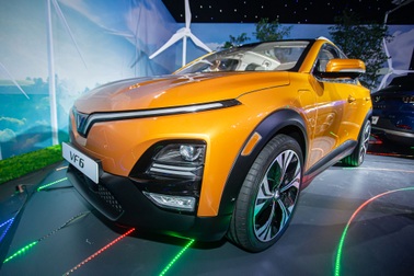 Cận cảnh VinFast VF 6 - Xe điện cạnh tranh Hyundai Creta, Kia Seltos