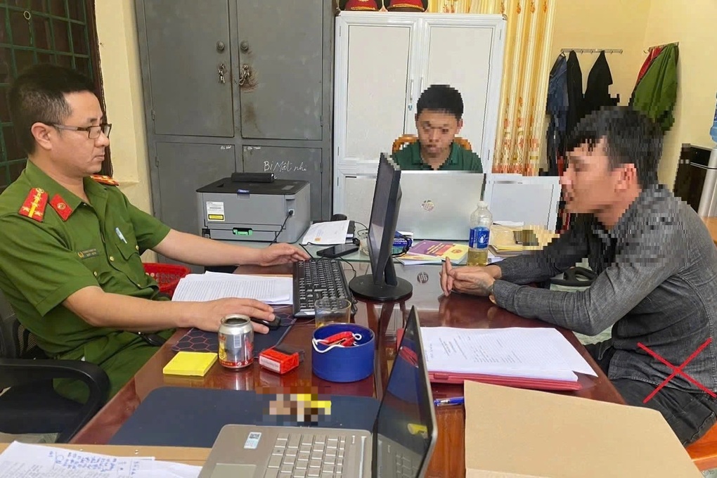 Tung tin sai về siêu thị ô tô, nam thanh niên bị xử phạt 7,5 triệu đồng - 1 Tung tin sai về siêu thị ô tô, nam thanh niên bị xử phạt 7,5 triệu đồng - 1