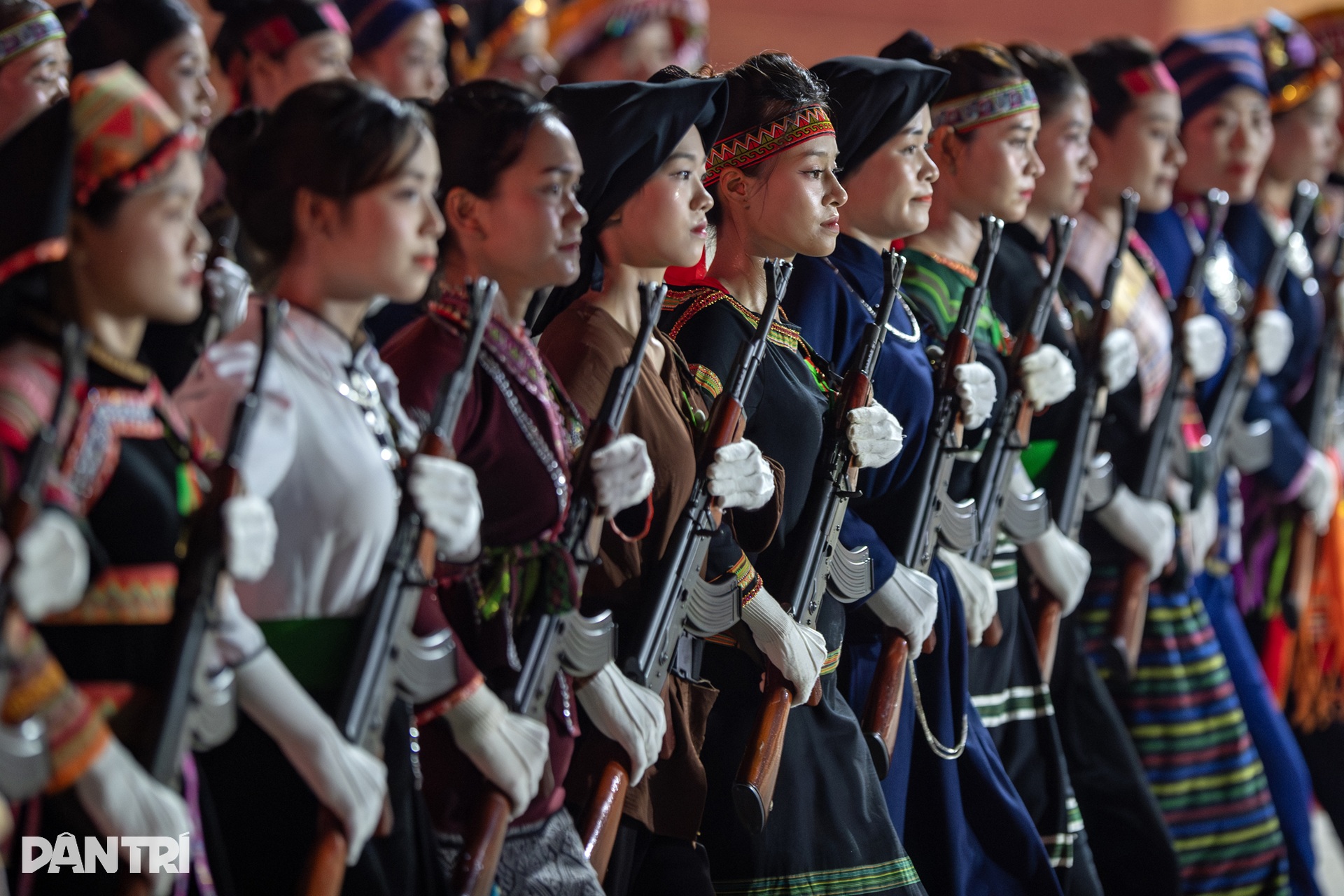 Hùng tráng buổi sơ duyệt cấp Nhà nước lễ diễu binh, diễu hành A80 - 9 Hùng tráng buổi sơ duyệt cấp Nhà nước lễ diễu binh, diễu hành A80 - 9