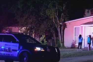 Từ chết đến bị thương vì... chụp ảnh “tự sướng” với súng