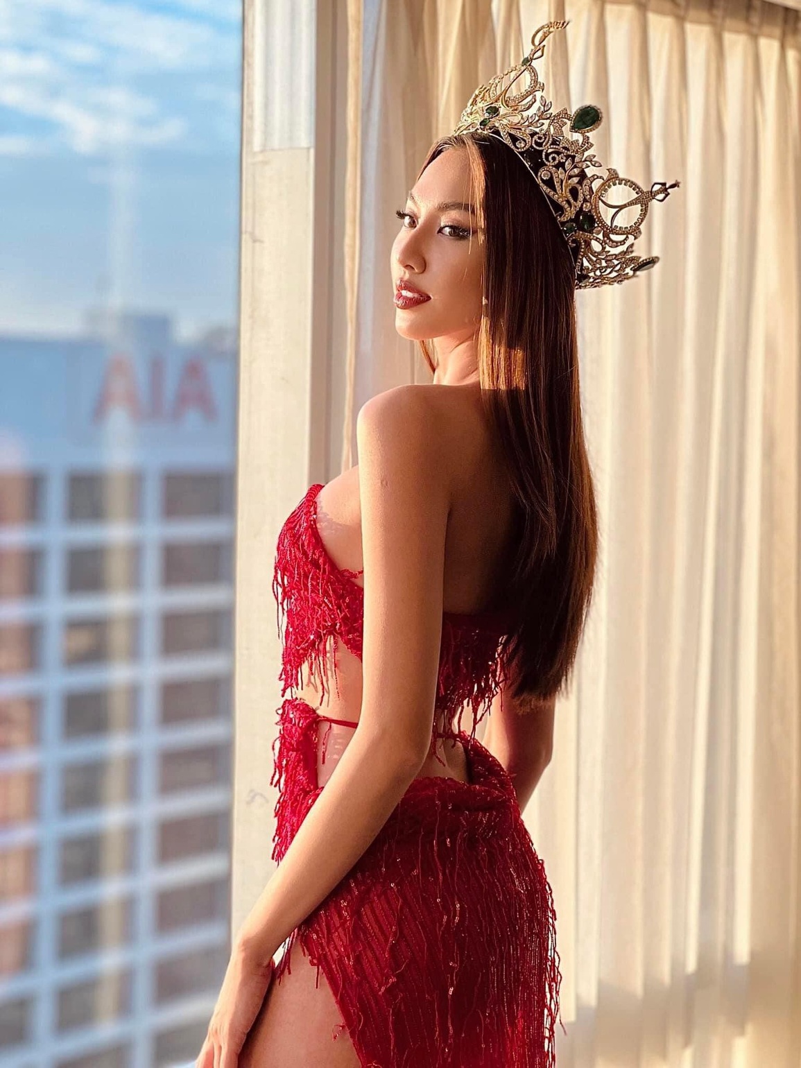 Những bộ đồ gợi cảm nghẹt thở của Thùy Tiên từ khi đăng quang - 12