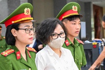 Ông Trịnh Văn Quyết và 2 em gái hầu tòa sau khi khắc phục đủ 2.500 tỷ đồng