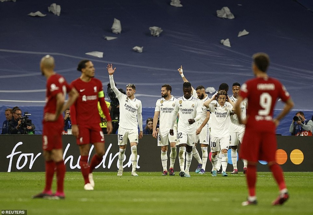 Thua Real Madrid, Liverpool bị loại ở Champions League với tỷ số 2-6 - 7 Thua Real Madrid, Liverpool bị loại ở Champions League với tỷ số 2-6 - 7