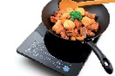 Ăn Tết ấm áp kiểu truyền thống