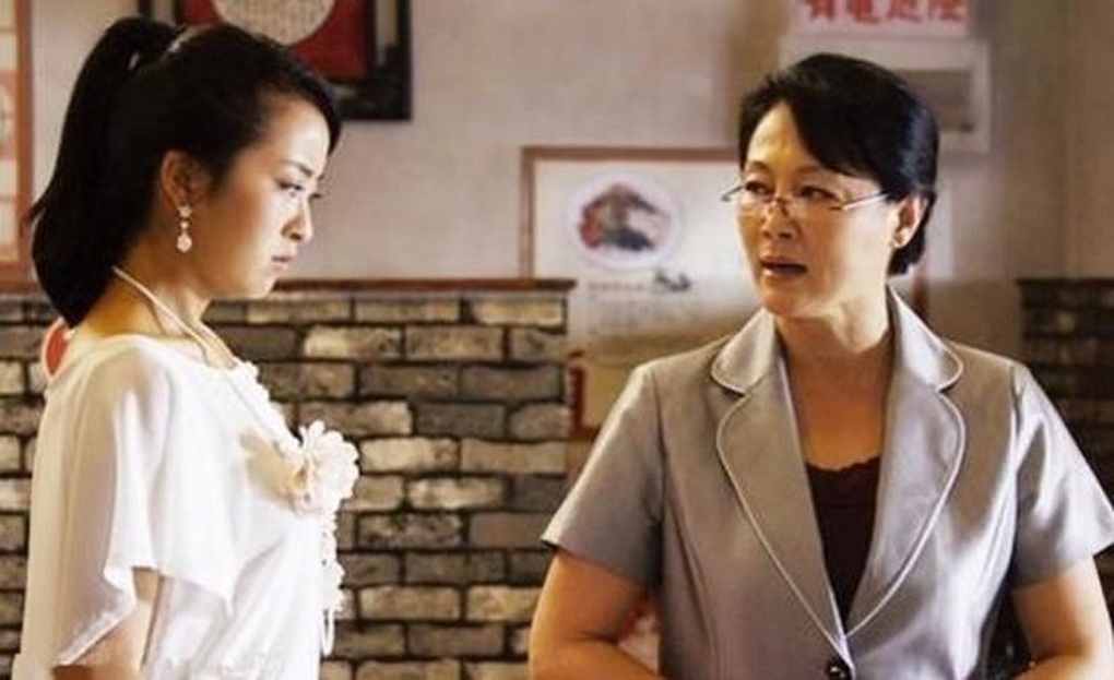 Đưa 2 điều kiện khi mẹ chồng vay vàng cưới, tôi sốc vì thái độ sau đó - 1