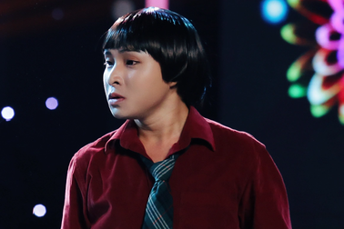 Trương Trần Anh Duy để mái ngố, tái hiện đám cưới xưa khuấy động sân khấu