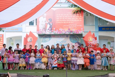 Elmich lan tỏa tinh thần sống xanh qua sự kiện “Chạm xanh từ trái tim châu Âu”