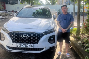 Tài xế lái ô tô tông vào đám đông ở Đồng Nai