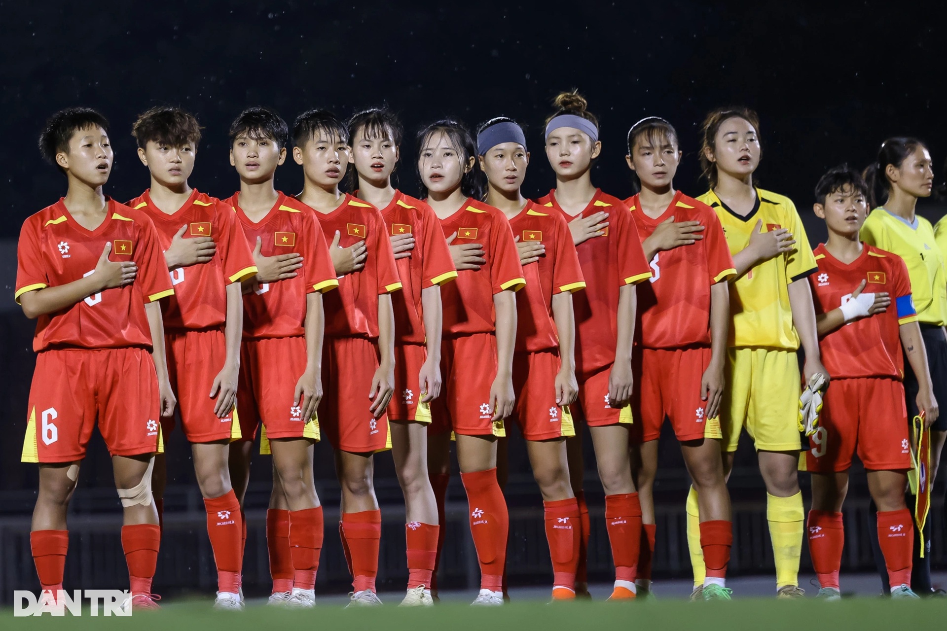Thắng đậm Indonesia, Việt Nam gặp Thái Lan ở chung kết U19 nữ Đông Nam Á - 2 Thắng đậm Indonesia, Việt Nam gặp Thái Lan ở chung kết U19 nữ Đông Nam Á - 2