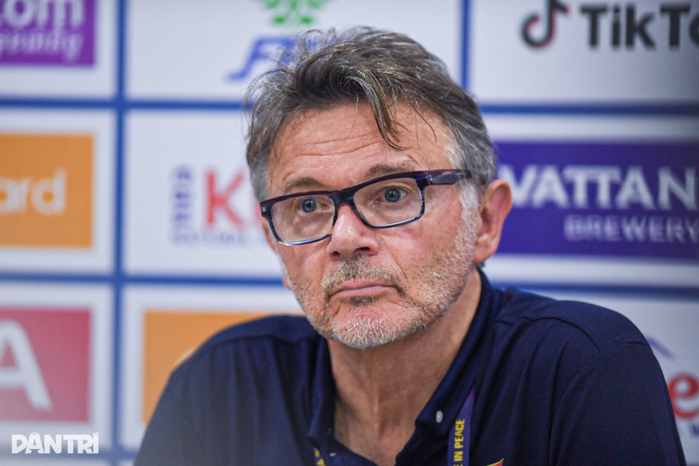 HLV Troussier: U22 Việt Nam đã chơi tốt trước Indonesia quá mạnh - 1 HLV Troussier: U22 Việt Nam đã chơi tốt trước Indonesia quá mạnh - 1