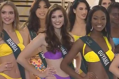 Top 20 Hoa hậu Trái đất 2019 trình diễn áo tắm