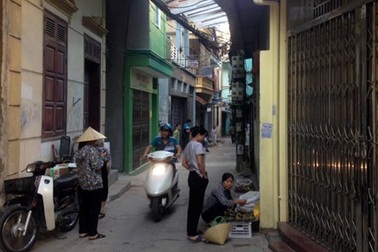 Hà Nội: Súng nổ trong đêm, nhân viên nhà nghỉ tử vong