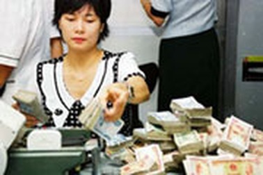 Thêm tiền mệnh giá 10.000 và 20.000 đồng vào lưu thông