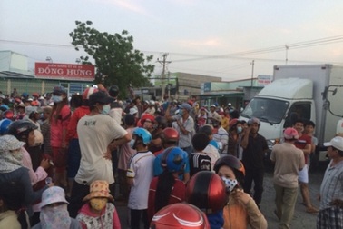 QL1A “tê liệt” suốt 10 tiếng vì dân chặn đường phản đối nhà máy nhiệt điện