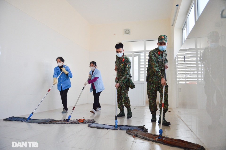Giải thể Bệnh viện dã chiến số 1 ở Chí Linh - Hải Dương - 2 Giải thể Bệnh viện dã chiến số 1 ở Chí Linh - Hải Dương - 2