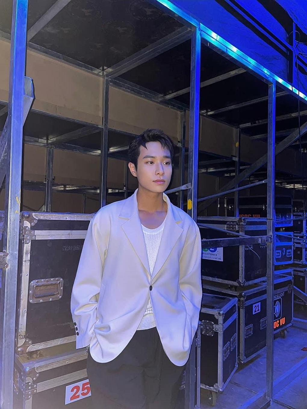 Quán quân Vietnam Idol 2023 Hà An Huy là con nhà nòi, thi đâu thắng đó - 8 Quán quân Vietnam Idol 2023 Hà An Huy là con nhà nòi, thi đâu thắng đó - 8