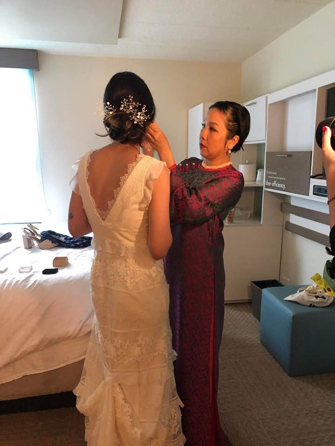 Ca sĩ Mỹ Linh chăm chút cho con riêng của chồng trong ngày cưới - 2 Ca sĩ Mỹ Linh chăm chút cho con riêng của chồng trong ngày cưới - 2