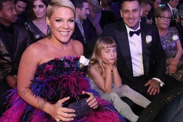 Chân dung người phụ nữ đẹp nhất thế giới năm 2018