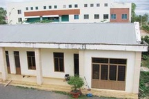 Hai quả mìn treo trước nhà Viện trưởng VKSND thị xã Đồng Xoài