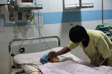 Mổ bắt con thành công cho cô gái bị ung thư máu