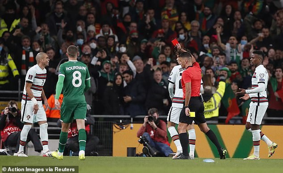 Ronaldo vô duyên cùng Bồ Đào Nha, Tây Ban Nha tiến gần tấm vé dự World Cup - 4 Ronaldo vô duyên cùng Bồ Đào Nha, Tây Ban Nha tiến gần tấm vé dự World Cup - 4