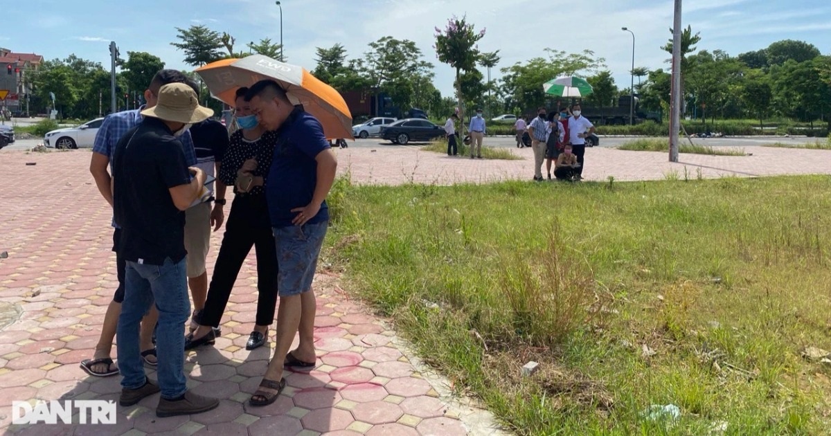 Nghịch lý tồn kho đất nền, chung cư tăng mạnh nhưng giá vẫn đi lên