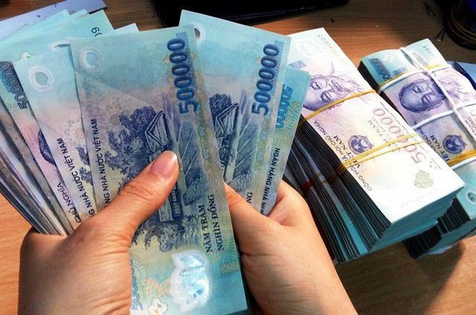 Nhân viên buôn thưởng Tết của sếp gần 200 triệu, phòng nhân sự lúng túng - 1 Nhân viên buôn thưởng Tết của sếp gần 200 triệu, phòng nhân sự lúng túng - 1