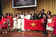 Đoàn Việt Nam giành nhiều giải thưởng tại cuộc thi piano quốc tế Putra
