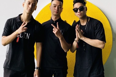 SlimV gây ấn tượng mạnh khi mang nhạc dân tộc Việt Nam giới thiệu bạn bè thế giới