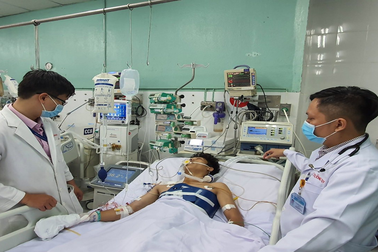 Dùng kỹ thuật cổ xưa cứu sống nạn nhân bị điện giật