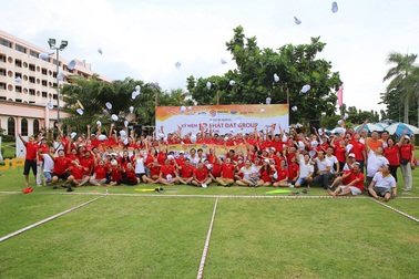 Phát Đạt: Một năm viên mãn!