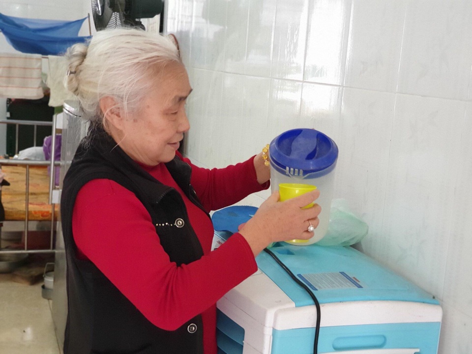 Trao quà Tết sớm cho hơn 200 bệnh nhân phong - 3 Trao quà Tết sớm cho hơn 200 bệnh nhân phong - 3