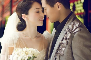 Nữ diễn viên khả ái Đổng Tuyền khoe ảnh cưới đẹp “như mơ”