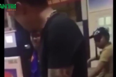 Video nhân viên cây xăng bị “bạt tai” vì nghi bán xăng gian nóng nhất tuần qua