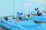 84 người nhập viện nghi ngộ độc sau khi ăn bánh mì ở Lâm Đồng