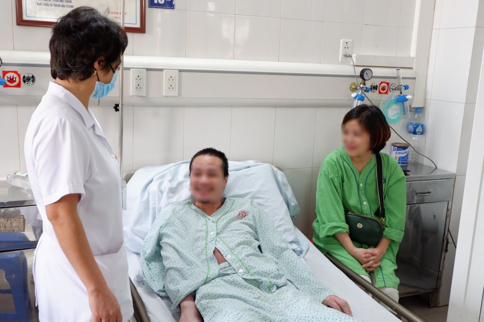 Người đàn ông bỏng nặng khi dùng cồn nướng mực vì sai lầm nhiều người mắc - 1 Người đàn ông bỏng nặng khi dùng cồn nướng mực vì sai lầm nhiều người mắc - 1