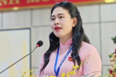 Bà Trần Thị Diễm Trinh giữ chức Bí thư phường Thuận An