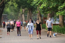 Hà Nội: Ít nhất 2.600 người liên quan "ổ dịch" Bệnh viện Nhiệt đới