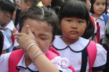 Xác minh thông tin giáo viên bắt HS đọc thông viết thạo trước khi vào lớp 1