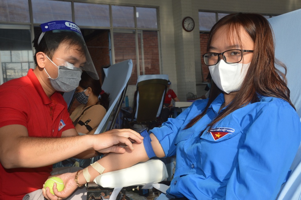 Sóc Trăng: Tăng sinh hăng hái tham gia hiến máu tình nguyện - 4 Sóc Trăng: Tăng sinh hăng hái tham gia hiến máu tình nguyện - 4