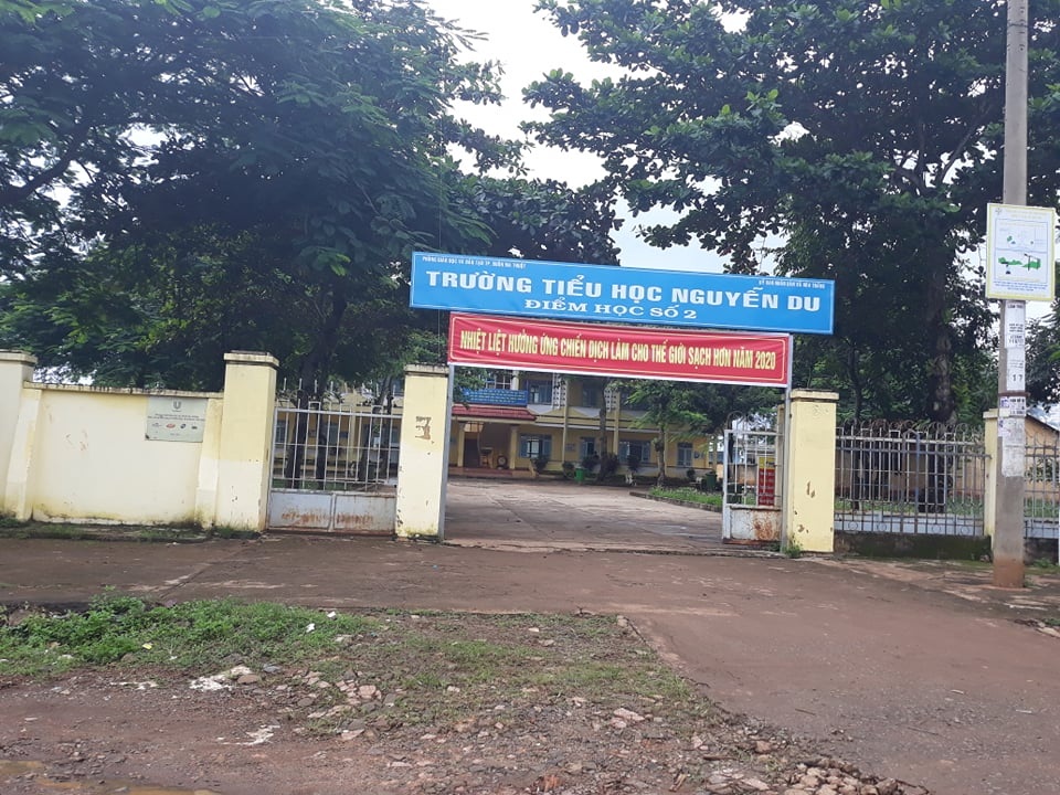 Đánh học sinh bầm tím đùi, cô giáo bị phạt trên 3 triệu đồng - 2 Đánh học sinh bầm tím đùi, cô giáo bị phạt trên 3 triệu đồng - 2