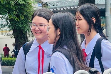 Phụ huynh, học sinh TPHCM ít hài lòng nhất về vấn đề nào ở trường công lập?