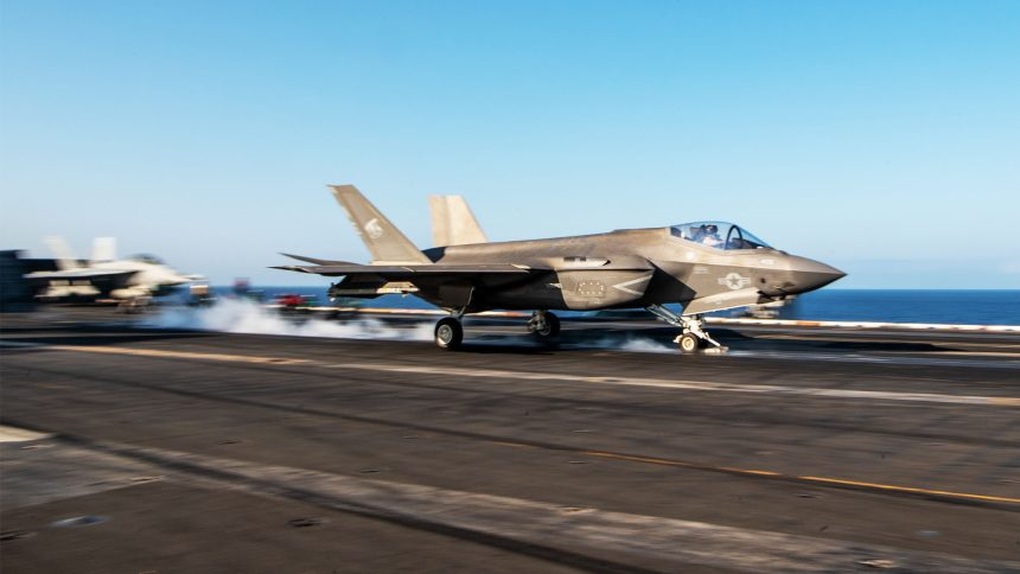 Báo Mỹ: Tiêm kích F-35 không thể tàng hình, suýt bị tên lửa Houthi bắn hạ - 1 Báo Mỹ: Tiêm kích F-35 không thể tàng hình, suýt bị tên lửa Houthi bắn hạ - 1