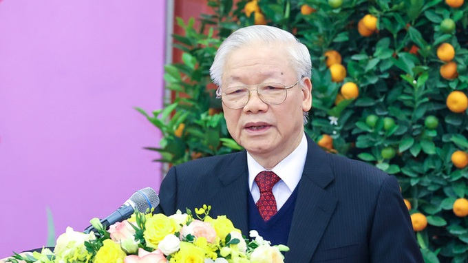 Tổng Bí thư Nguyễn Phú Trọng gửi lời chúc Tết đến các đồng chí lão thành cách mạng, các đồng chí lãnh đạo, nguyên lãnh đạo Đảng, Nhà nước, Mặt trận Tổ quốc Việt Nam, cùng toàn thể đồng chí, đồng bào, chiến sĩ cả nước, đồng bào ta ở nước ngoài. Ảnh: VGP/Nhật Bắc.