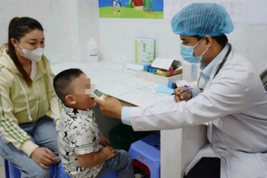 TPHCM: Nhiều trẻ nguy cơ cao được tiêm vaccine sởi trong 2 ngày nghỉ lễ 2/9
