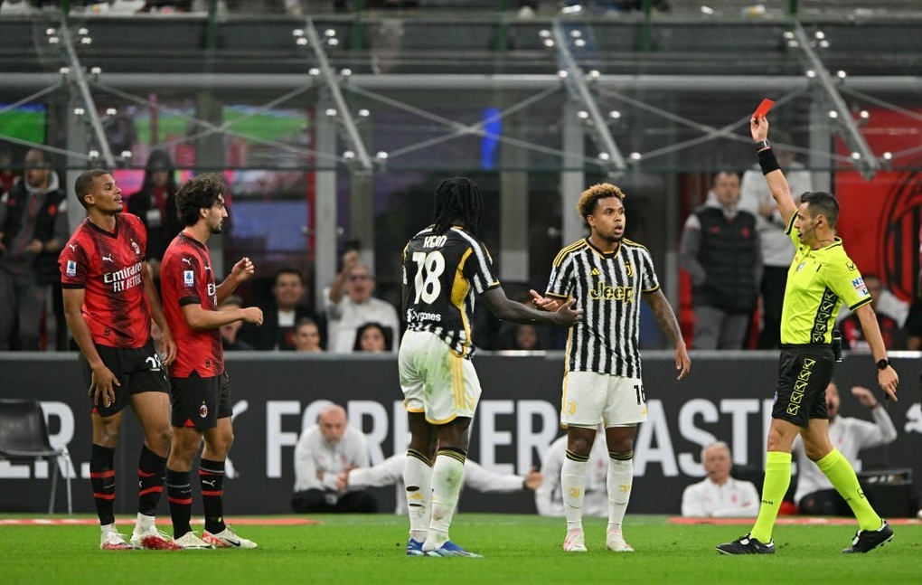 Quật ngã 10 người của AC Milan, Juventus tạo nên cuộc đua khốc liệt - 1 Quật ngã 10 người của AC Milan, Juventus tạo nên cuộc đua khốc liệt - 1
