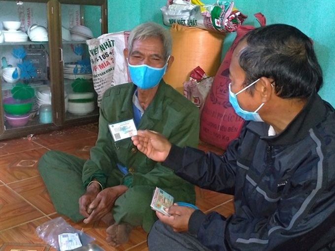 Nhờ có thẻ BHYT ông La O Dắc yên tâm điều trị bệnh không phải lo gánh nặng trong điều trị Lao.